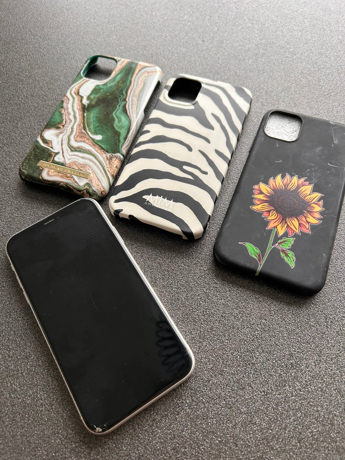 Iphone 11 wit met 3 hoesjes, Ophalen, IPhone 11, Gebruikt, Apple