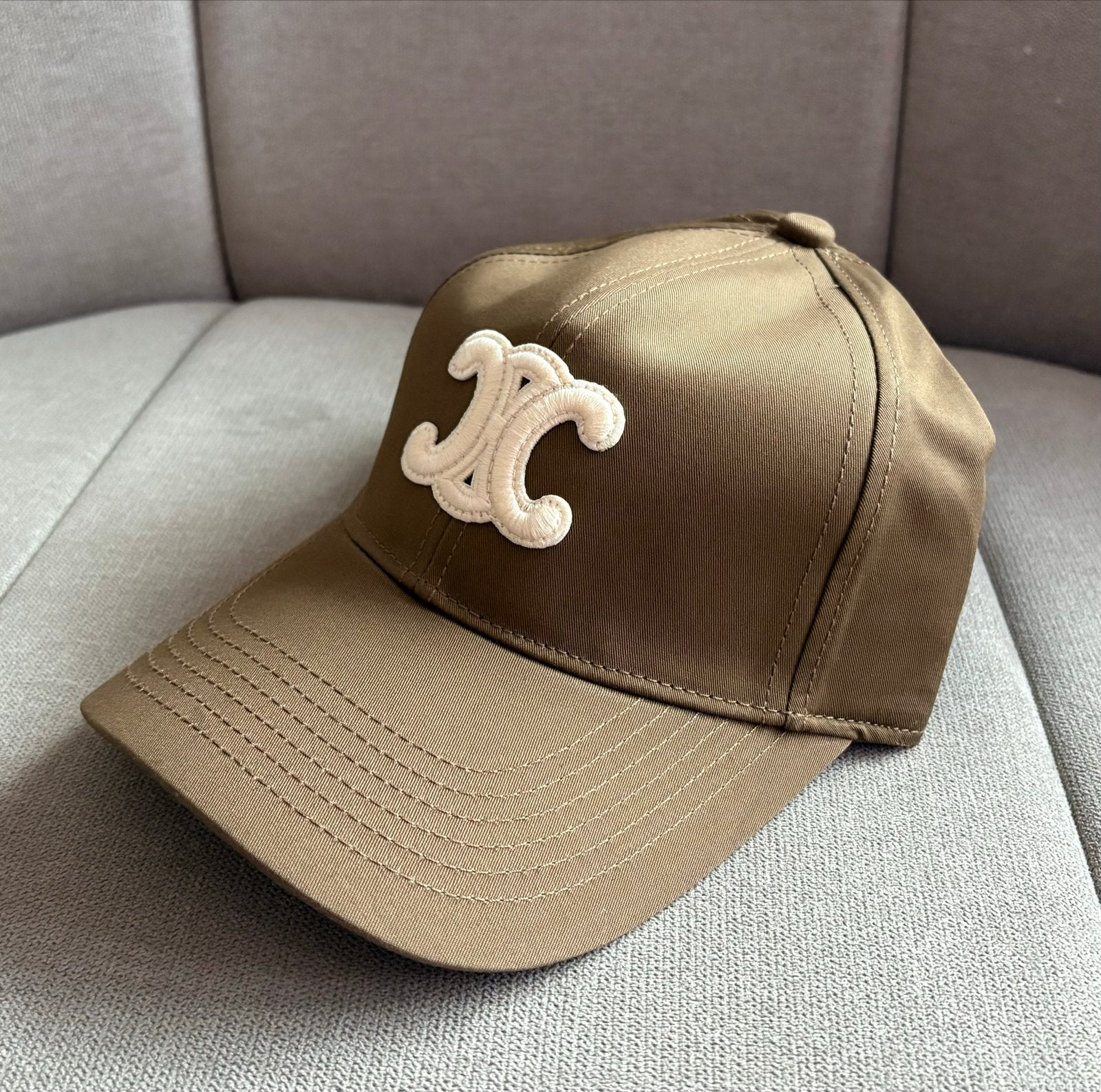 Celine Pet Bruin - Nieuw, Verzenden, Nieuw, One size fits all, Pet