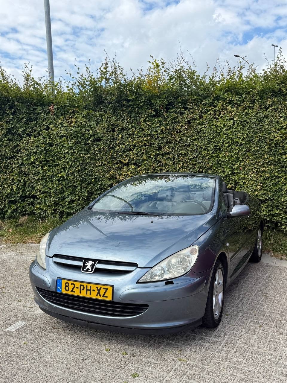 Peugeot 307 2.0 16V CC 2004 Grijs, Auto's, Voorwielaandrijving, 4 cilinders, Cabriolet, 4 stoelen