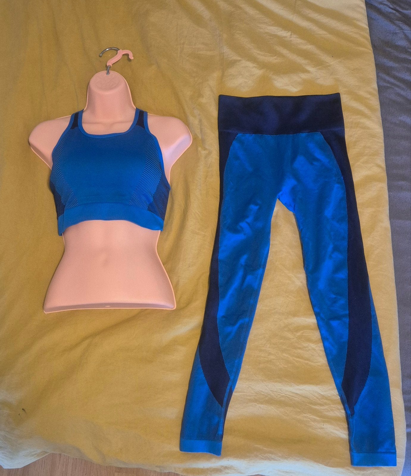 TOMBO Sportset: Legging en Sportbeha - Blauw/Zwart, Blauw, Ophalen of Verzenden, TOMBO, Maat 36 (S)
