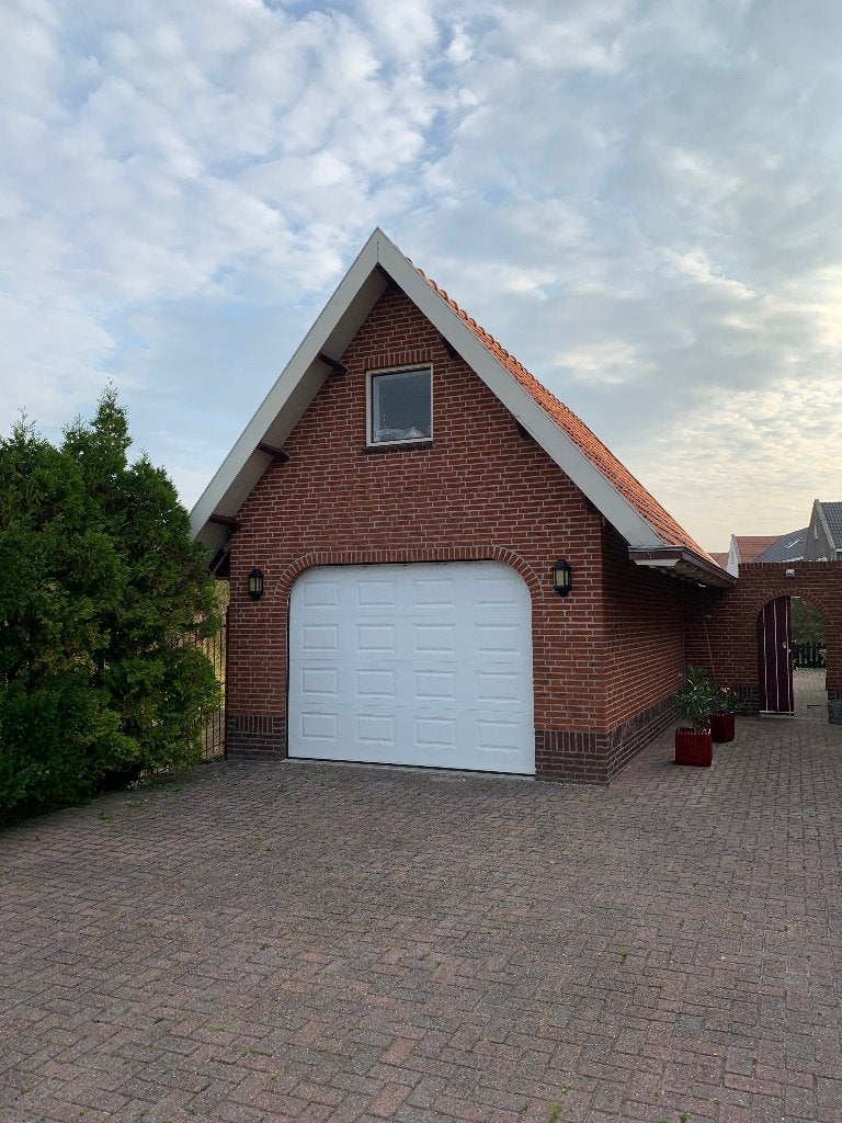 Elektrische kunststof garagedeur met marantec 220, Ophalen, Gebruikt, 200 cm of meer, Wit