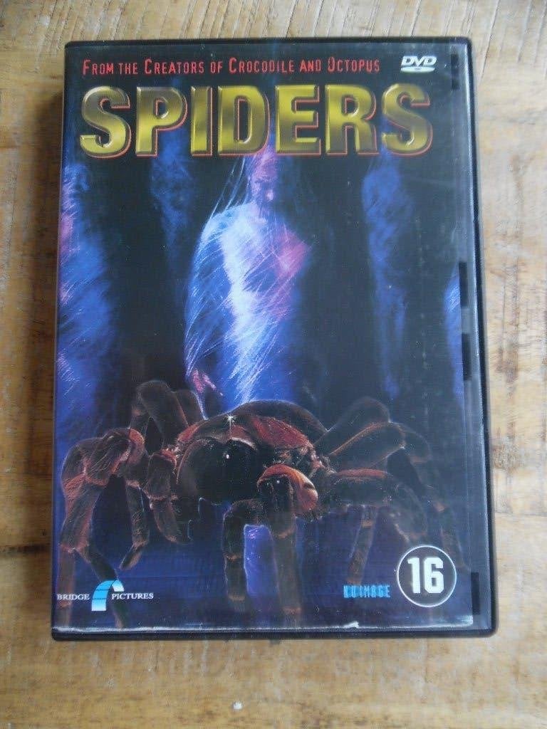 HORROR GRIEZEL THRILLER - SPIDERS - LANA PARRILLA, Vanaf 16 jaar, Ophalen of Verzenden, Gebruikt, Overige gebieden