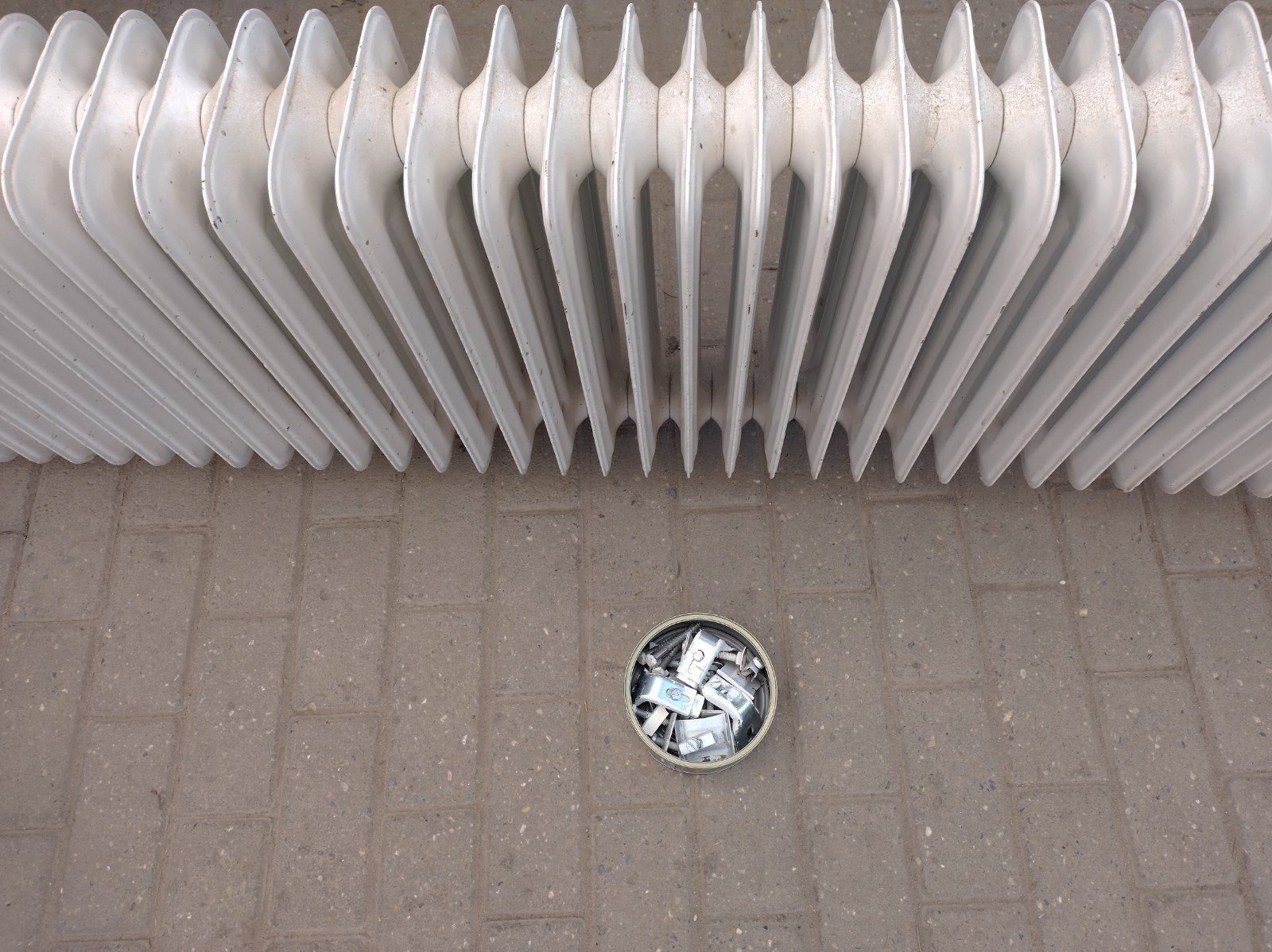 Kolomradiator 215x49x19 cm met ophangbeugels, Ophalen, 30 tot 80 cm, Gebruikt, Radiator