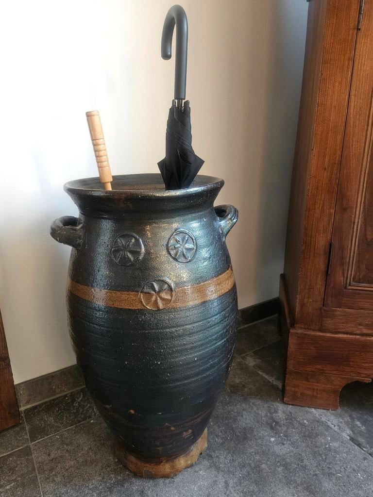 Keramische Kruk, Ophalen