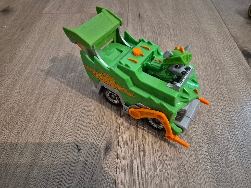PAW Patrol Rescue Knights Deluxe Voertuig Rocky, Ophalen, Zo goed als nieuw