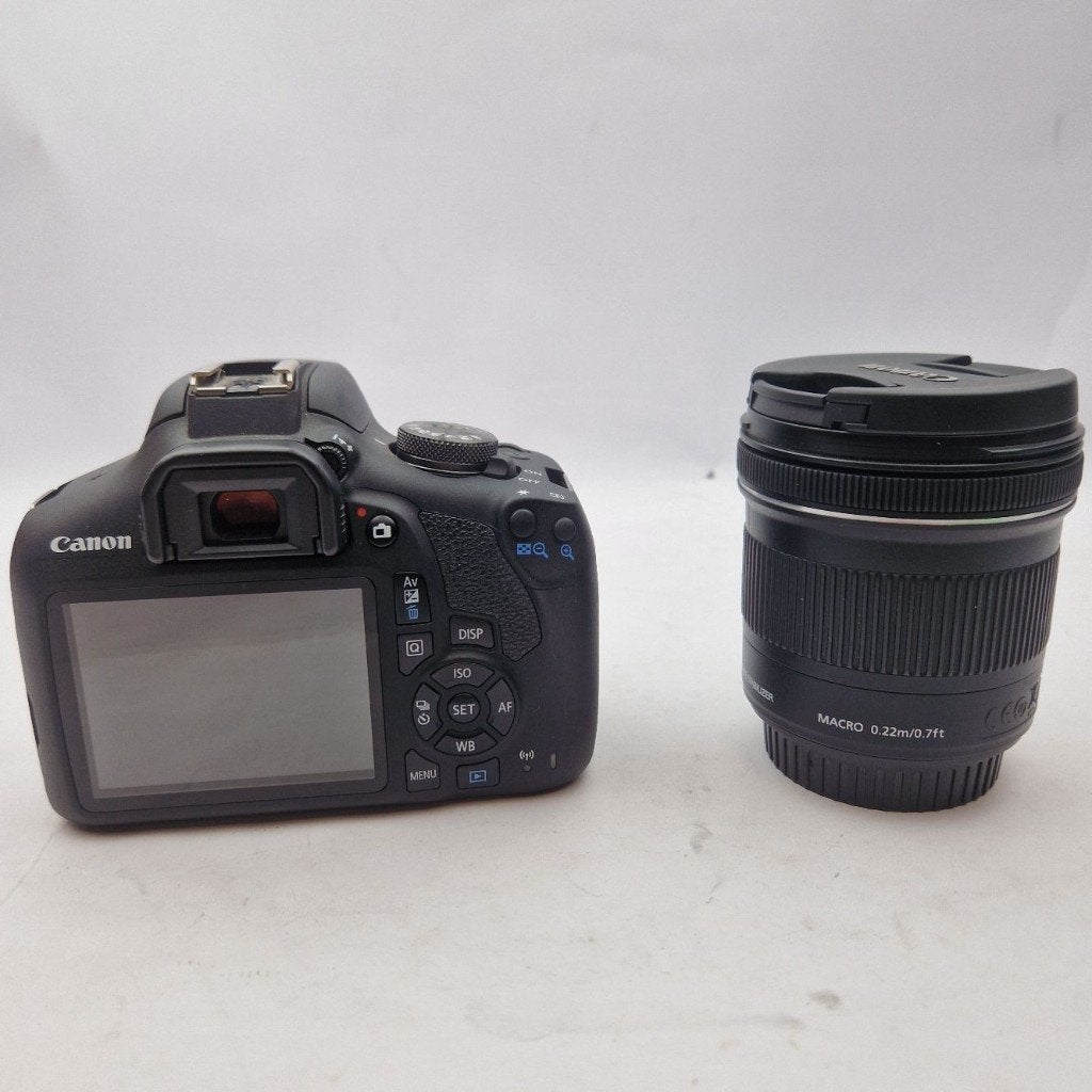 Foto 3 van Canon EOS 2000D + 10-18MM Lens | Nu voor maar € 349,99