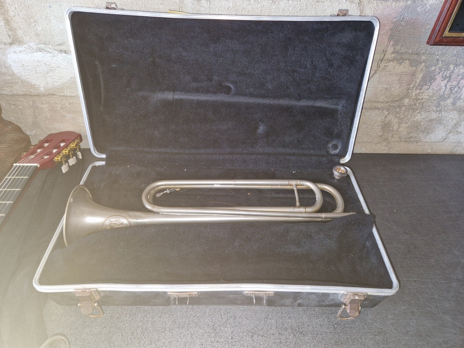 Vintage Trompet met Koffer - Gebruikt, Ophalen of Verzenden, Gebruikt, Bes-trompet, Met koffer