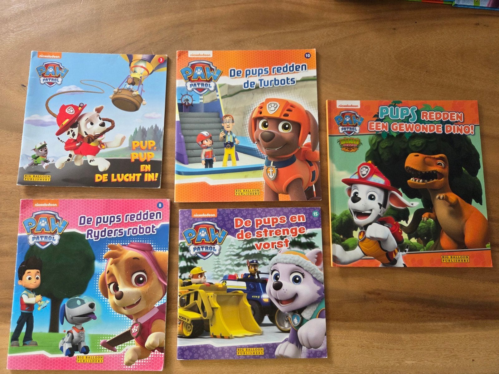 Paw Patrol boeken: 4x zgan, 1x gelezen, Boeken, Kinderboeken | Baby's en Peuters, Ophalen of Verzenden, Zo goed als nieuw