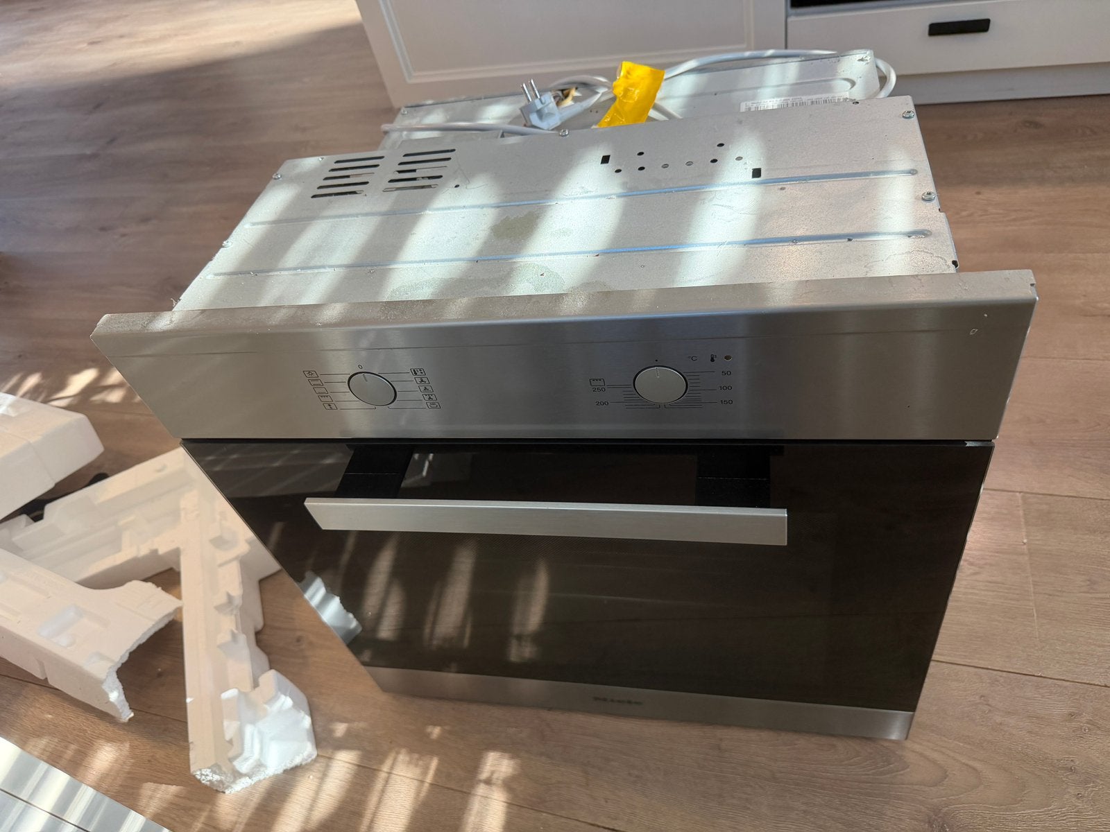 Miele heteluchtoven - inbouw oven - 60 x 60 cm - €20,-, Ophalen, Zo goed als nieuw
