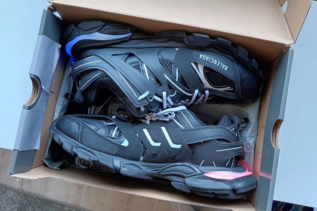 BALENCIAGA Tracks met leds(NIEUW maat 46), Kleding | Heren, Schoenen, Zwart, Nieuw, Ophalen of Verzenden, Balenciaga