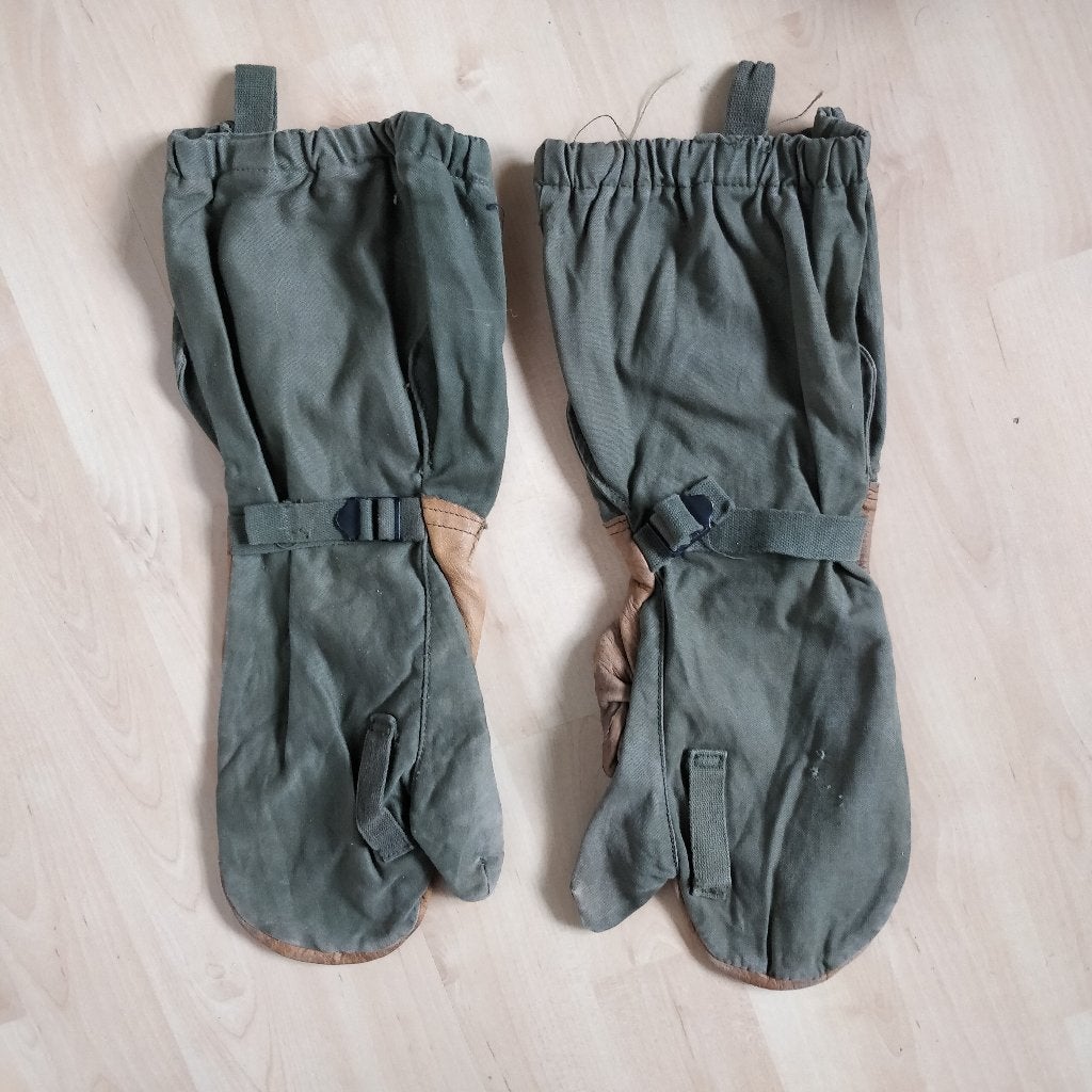 Korea oorlog Amerikaanse Winter Handschoenen, Ophalen of Verzenden, Landmacht, Amerika, Embleem of Badge