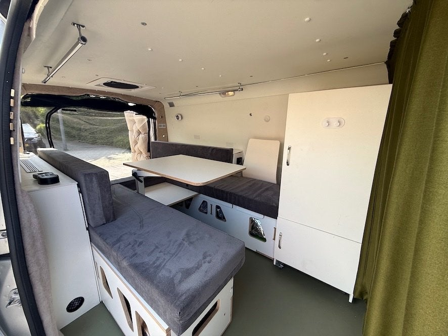 Camper/bedrijfsbus (grijs kenteken) moet weg!, Caravans en Kamperen, Campers, Bestuurdersdeur, Tot en met 2, Mercedes-Benz, 4 tot 5 meter
