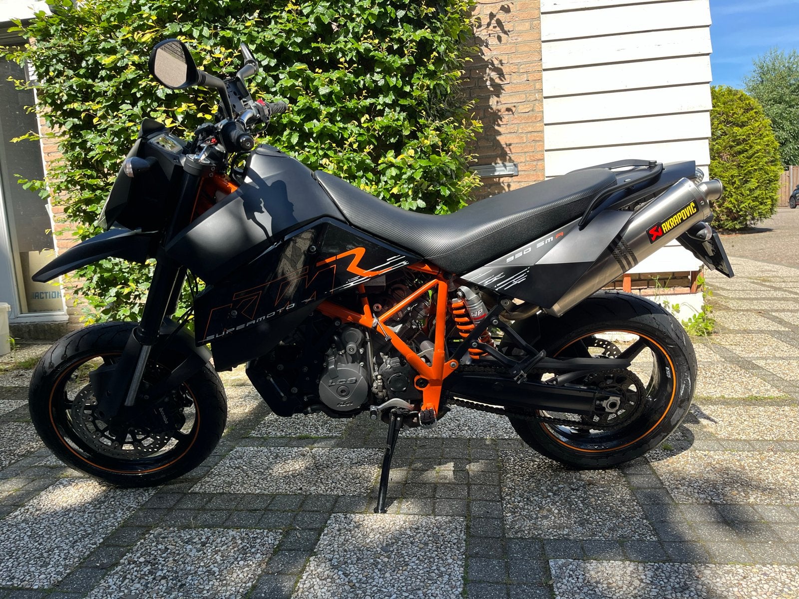 KTM 950 SMR - Zeer lage kilometerstand, Akrapovic, Corbin, 2 cilinders, Sportuitlaat, 950 cc, Motorrijbewijs A