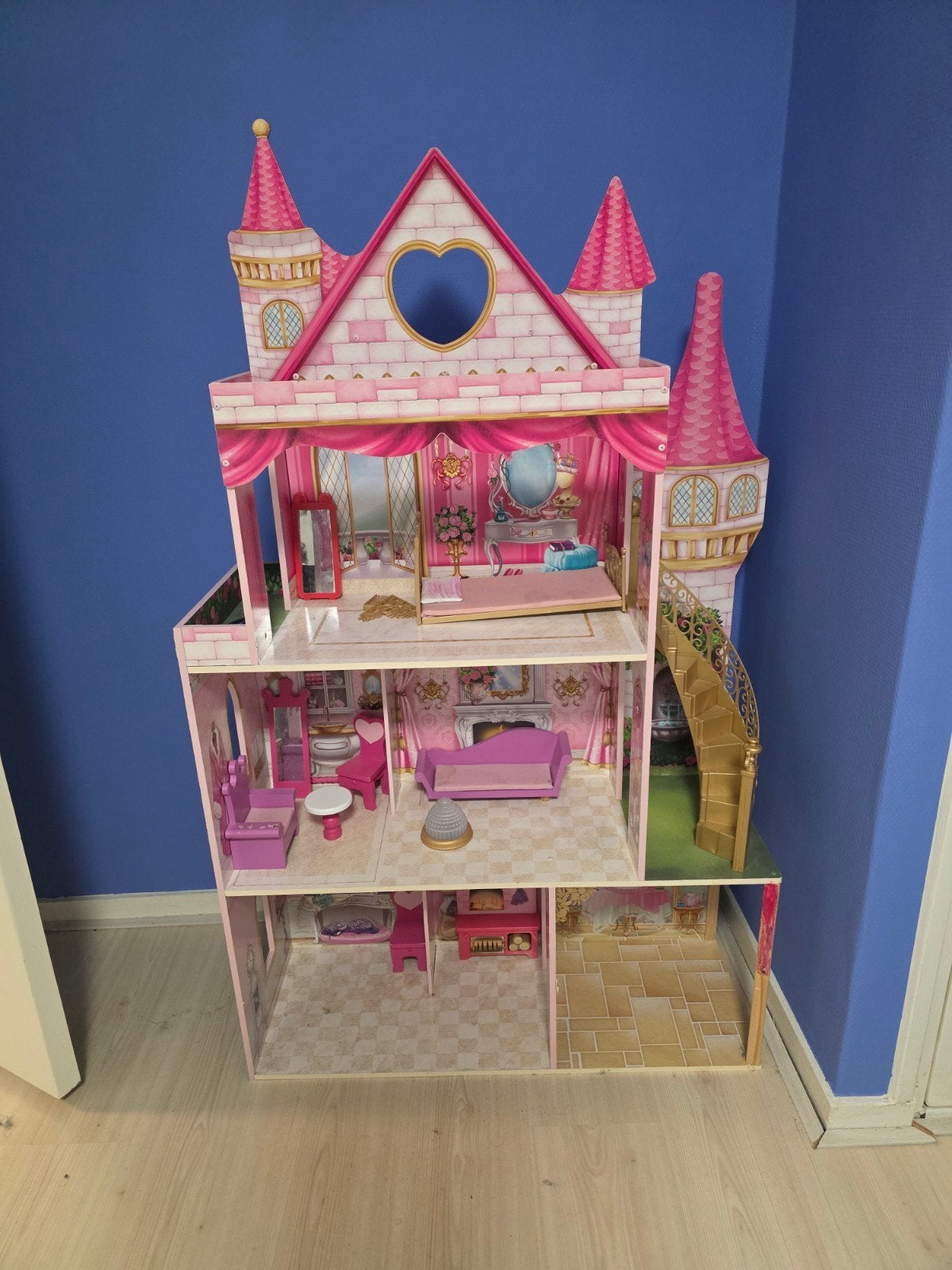 Groot roze prinsessen poppenhuis / kasteel – Compleet, Ophalen, Gebruikt, Poppenhuis