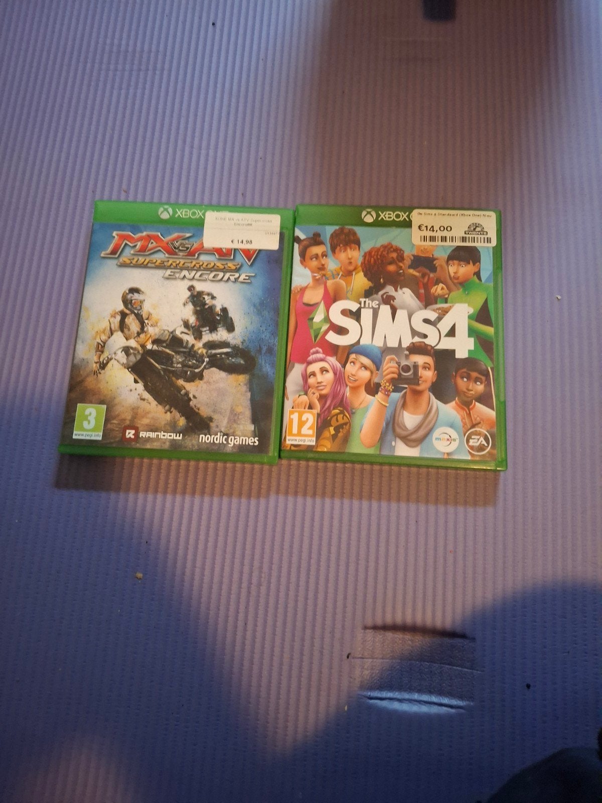 Xbox One Games: MX vs ATV Supercross Encore & The Sims 4, Gebruikt, 1 speler, Racen en Vliegen, Ophalen of Verzenden