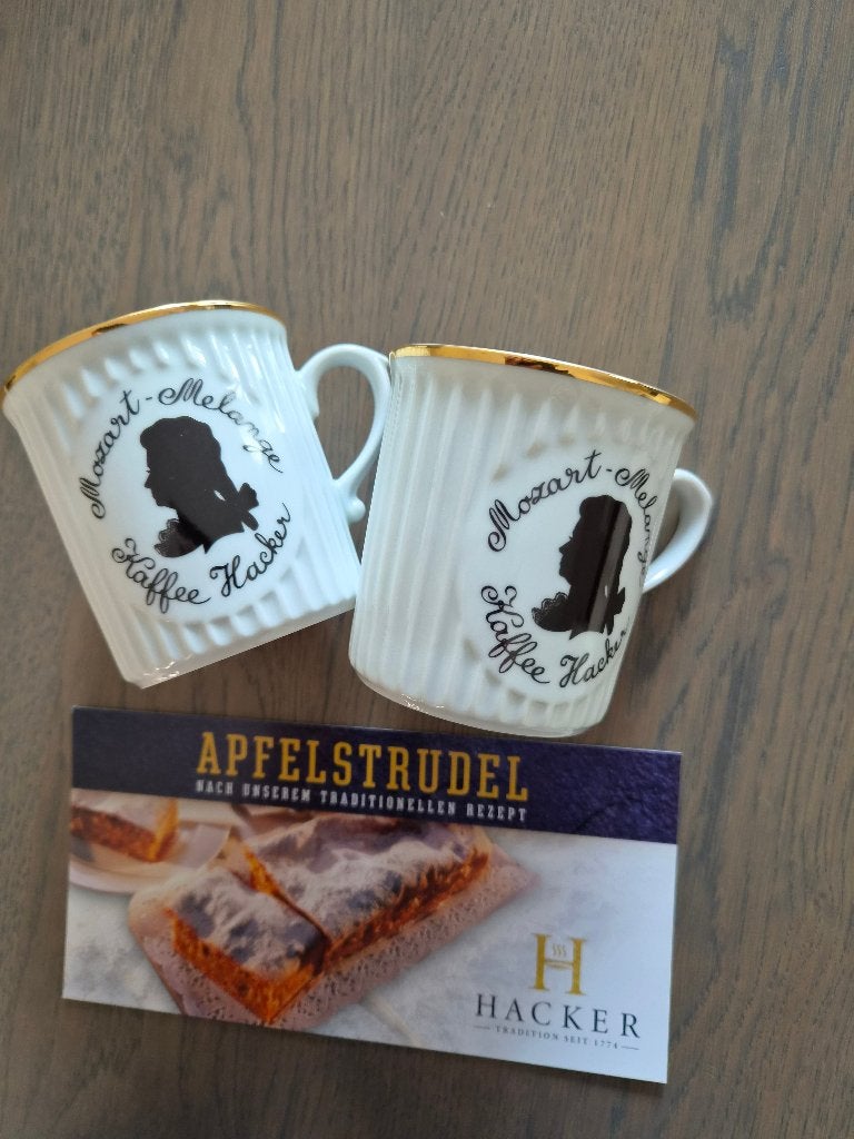 Twee Oostenrijkse mokken, Nieuw, Overige stijlen, Aardewerk, Mok
