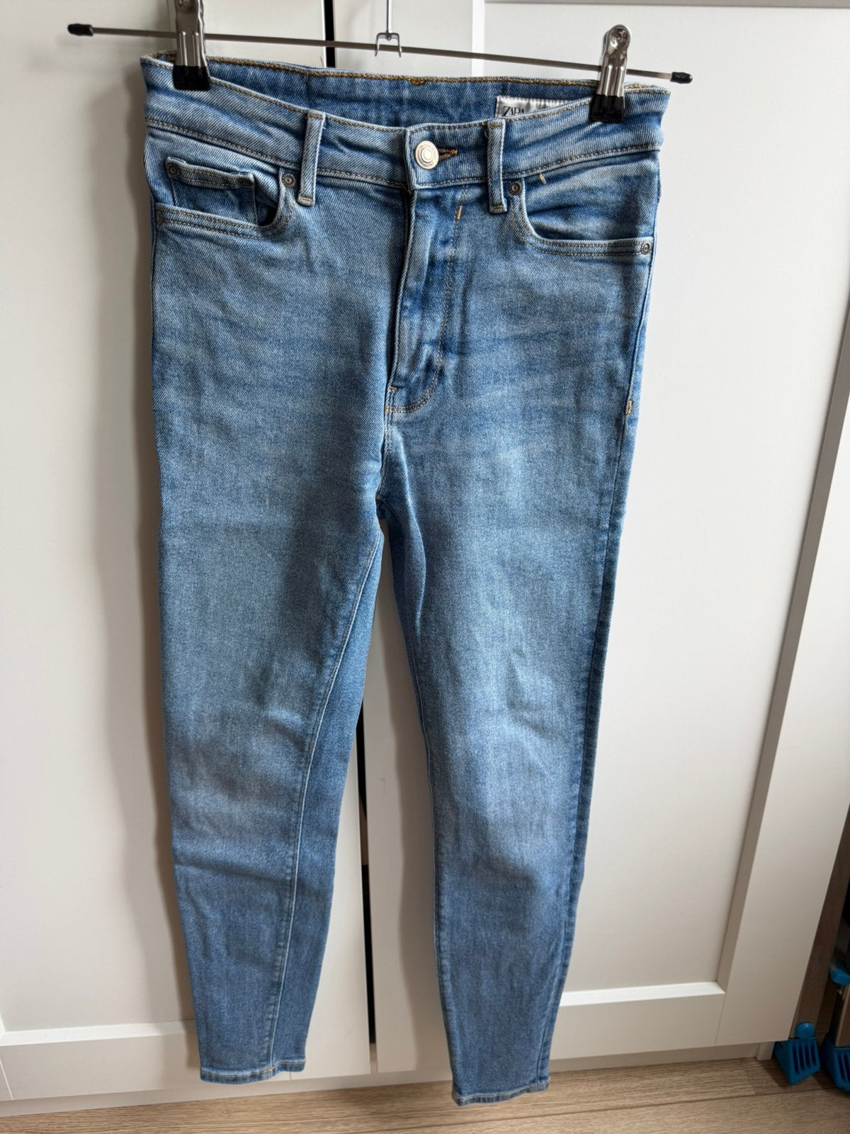 Skinny jeans - Blauw - Zara - 36, Ophalen of Verzenden, Zo goed als nieuw, Blauw, W28 - W29 (confectie 36)