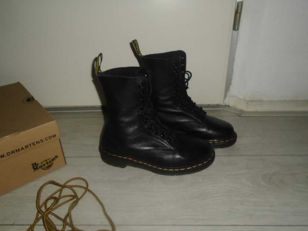 Dr Martens Air Wair Original Leer Docs Laarzen maat 39 ZGAN, Hoge laarzen, Verzenden, Zwart, Dr. Martens