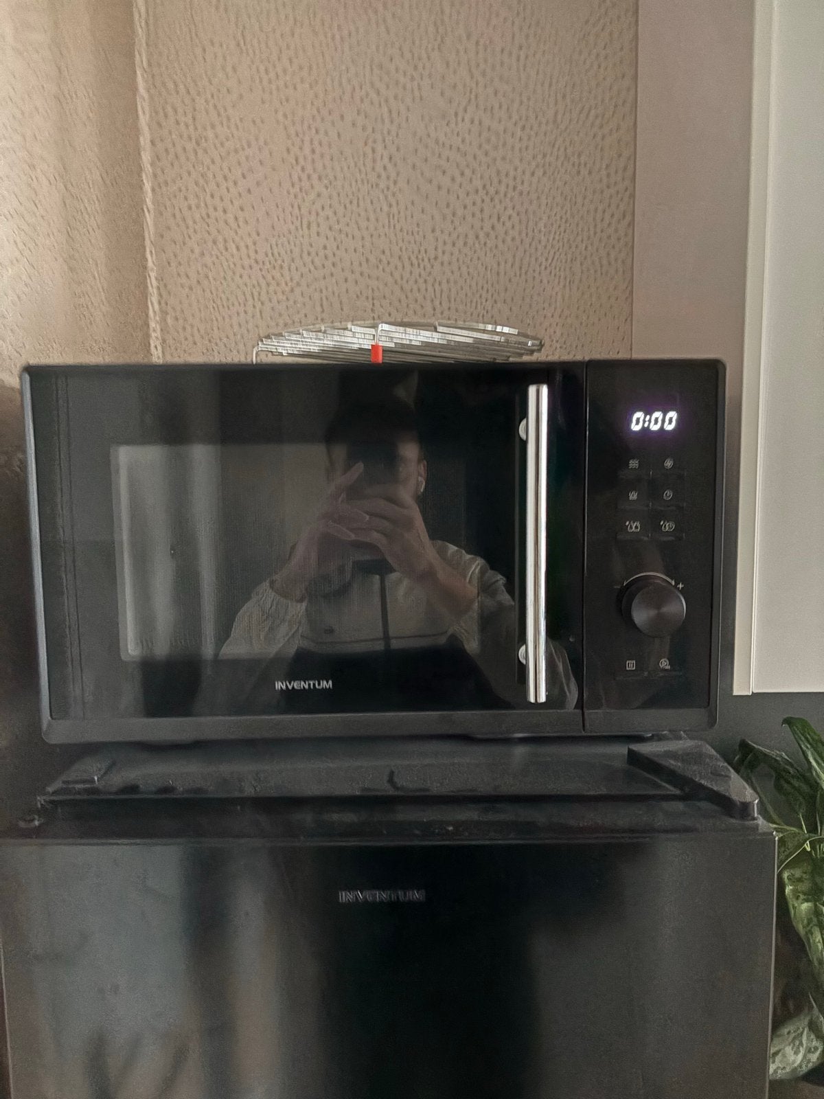 Inventum MN267CB Combimagnetron - Zo goed als nieuw, Witgoed en Apparatuur, Ophalen, Combimagnetron, Grill, Zo goed als nieuw