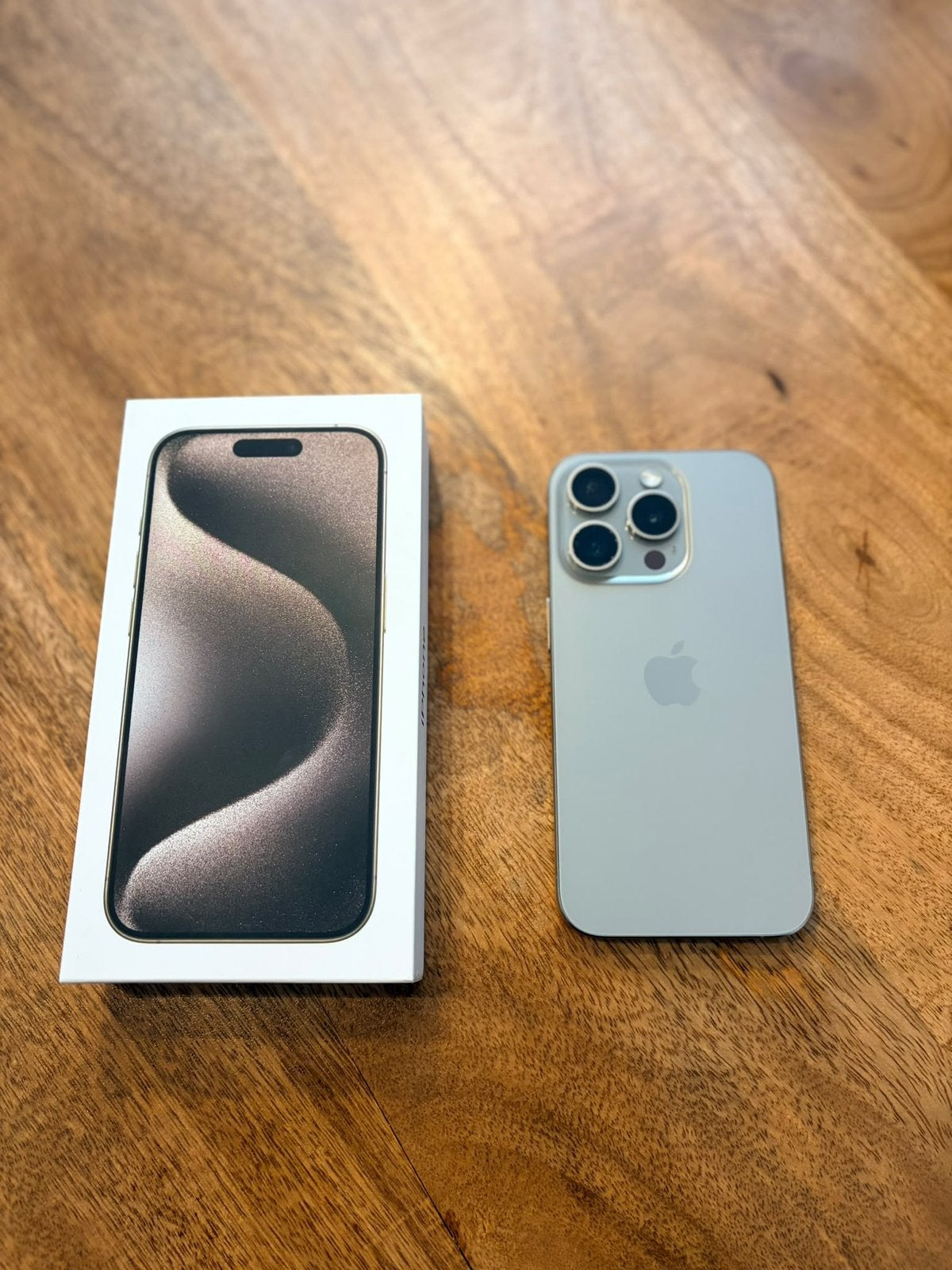 İphone 15 pro 128 GB 87% titanium