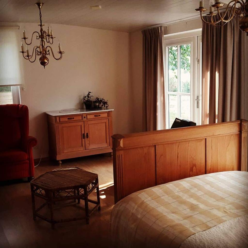 Oude houten slaapkamer, compleet., Ophalen