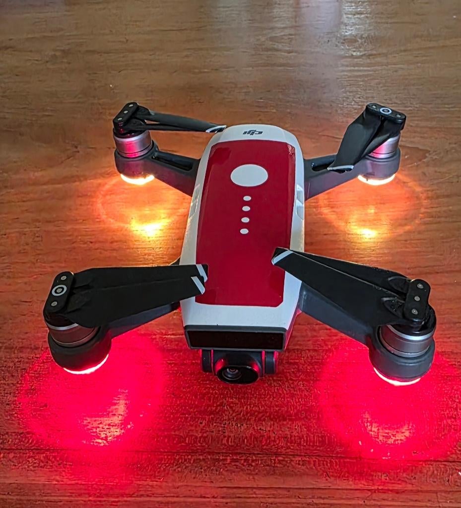 DJI Spark Fly more set incl. Samsung Galaxy Tab A7 tablet., Audio, Tv en Foto, Drones, Zo goed als nieuw, Cameradrone, Topkwaliteit