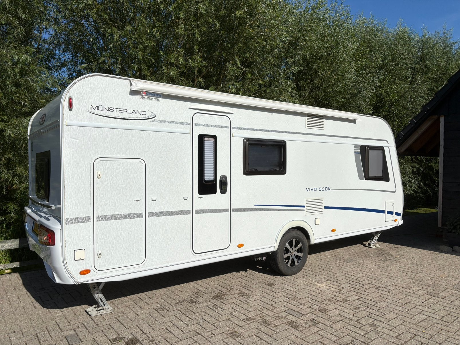 Lmc caravan VIVO 520K 6 persoons met stapelbed, Vast bed, Rondzit, Koelkast, Particulier