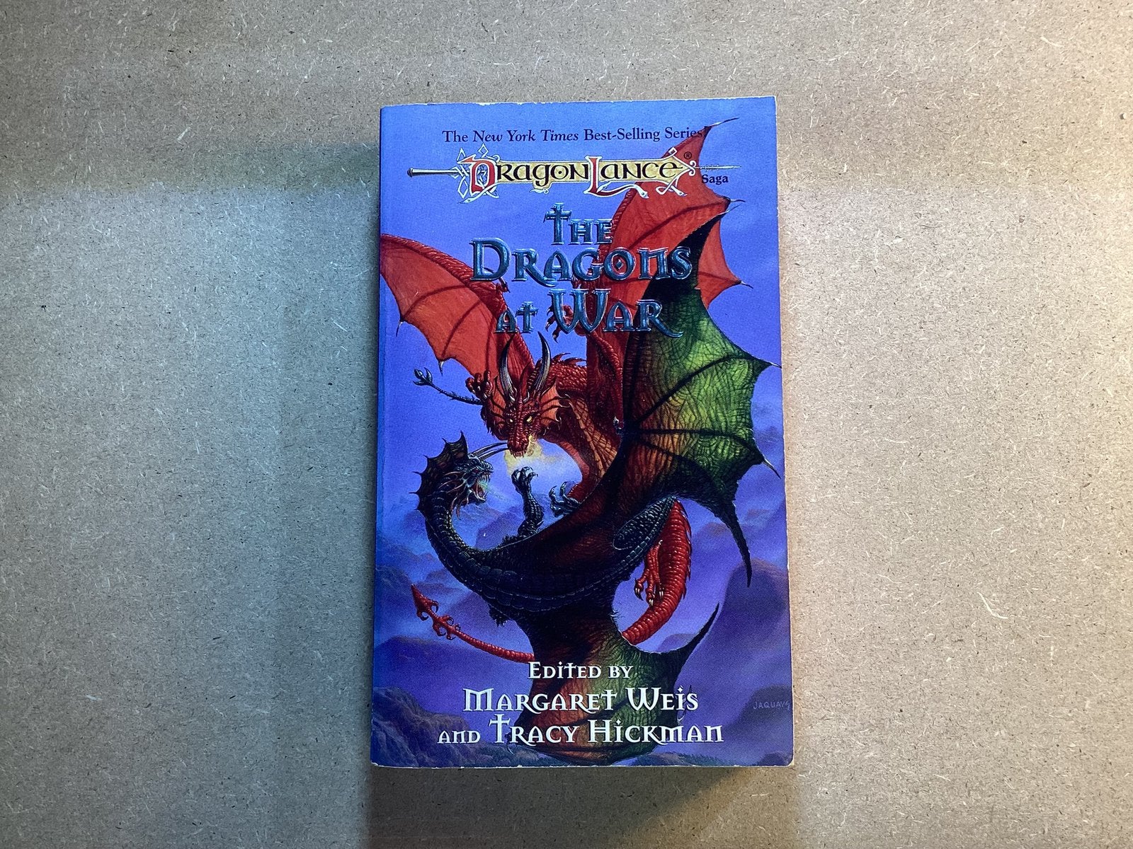 DragonLance – The Dragons at War, Boeken, Fantasy, Zo goed als nieuw, Ophalen of Verzenden