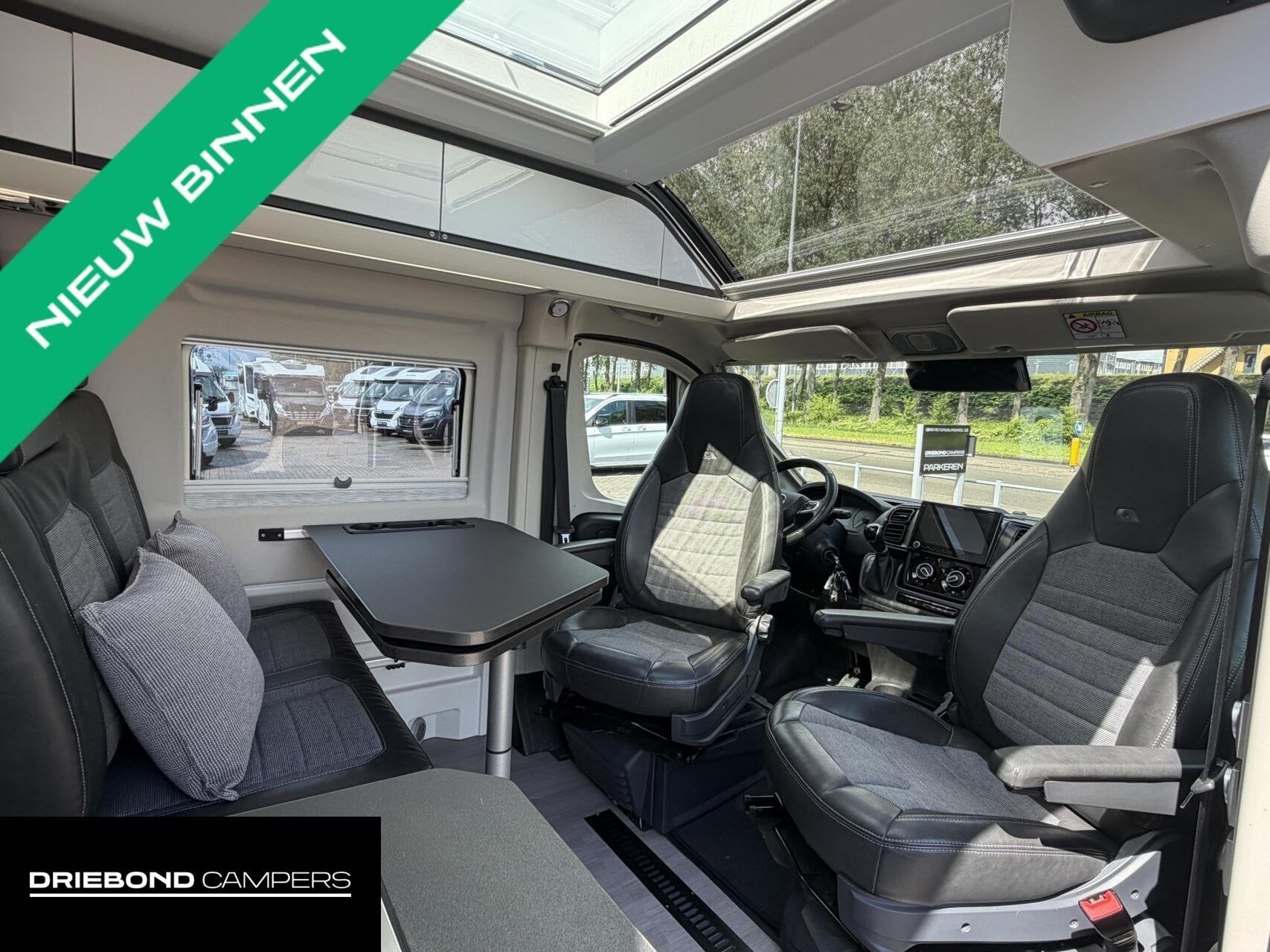 Adria Twin Supreme 640 SGX Zonnepaneel Victron Lithium Omvor, Automaat, Buscamper of Camperbus, Airbags, 6 tot 7 meter