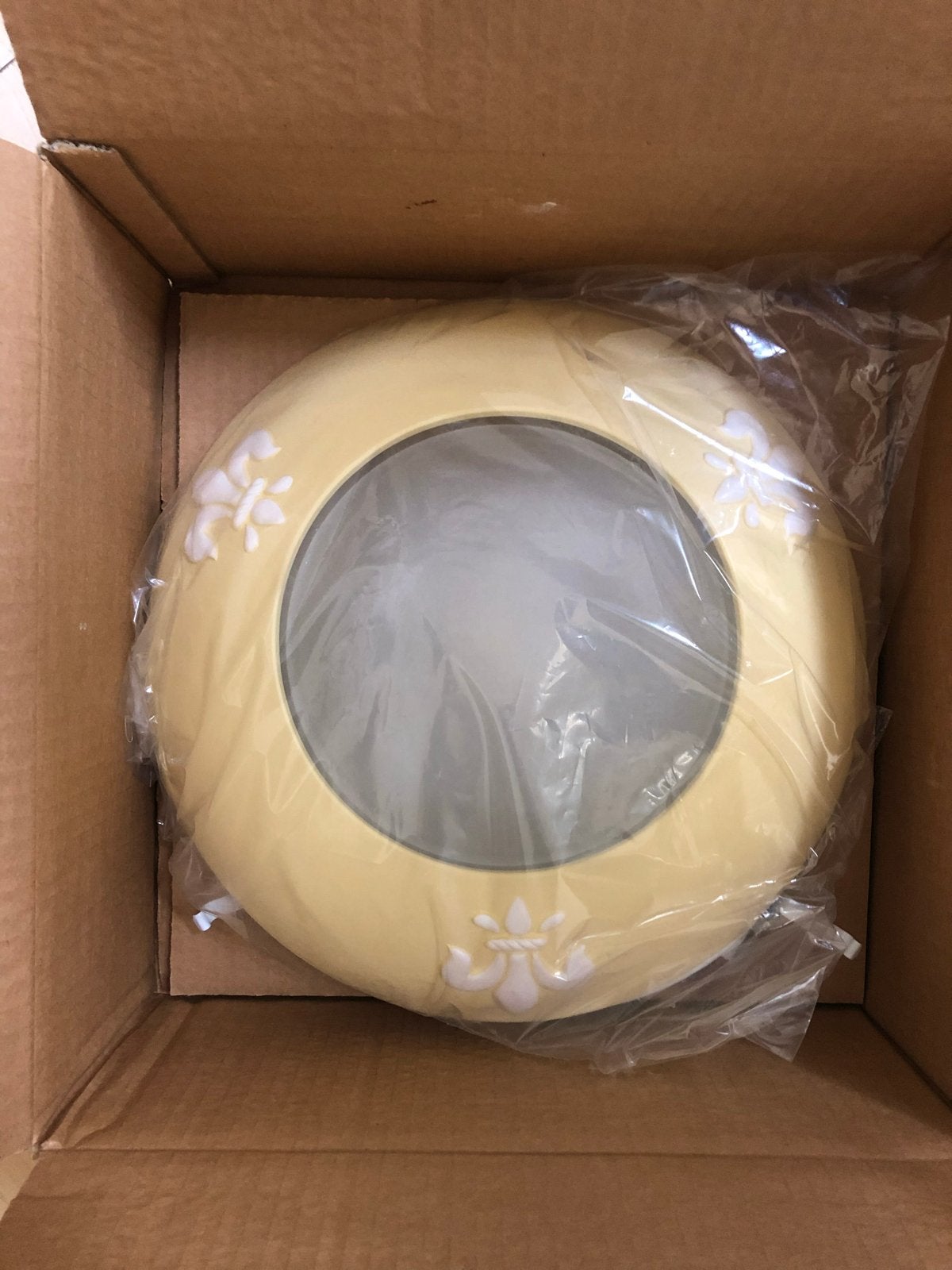 Nieuwe Plafondlamp Pastel Geel - Leen Bakker Home Collection, Huis en Inrichting, Lampen | Plafondlampen, Nieuw, Plafondlamp, E27 (groot)