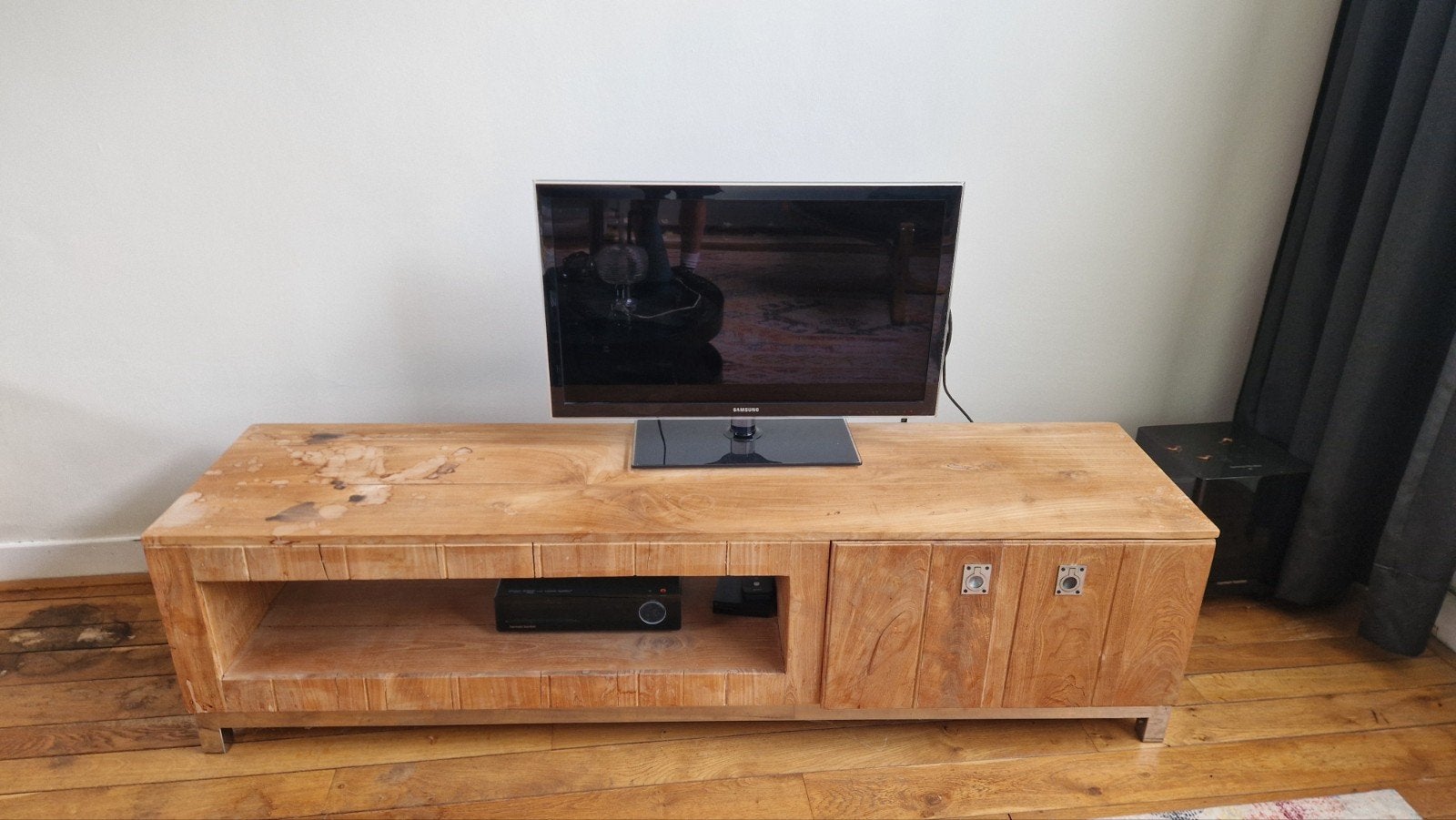 Teakhouten TV meubel op Chrome onderstel, Ophalen, Gebruikt, Teakhout, Modern, Industrieel