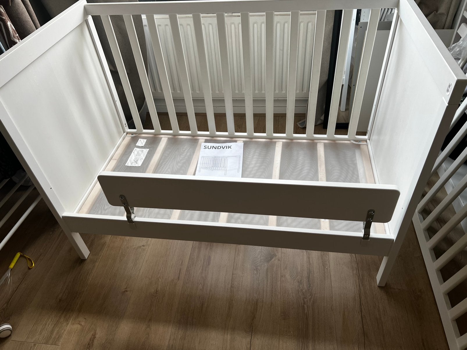 Ikea ledikant incl matras, wollen onderlegger 60x120, Ophalen, Gebruikt, Jongetje of Meisje, Wit