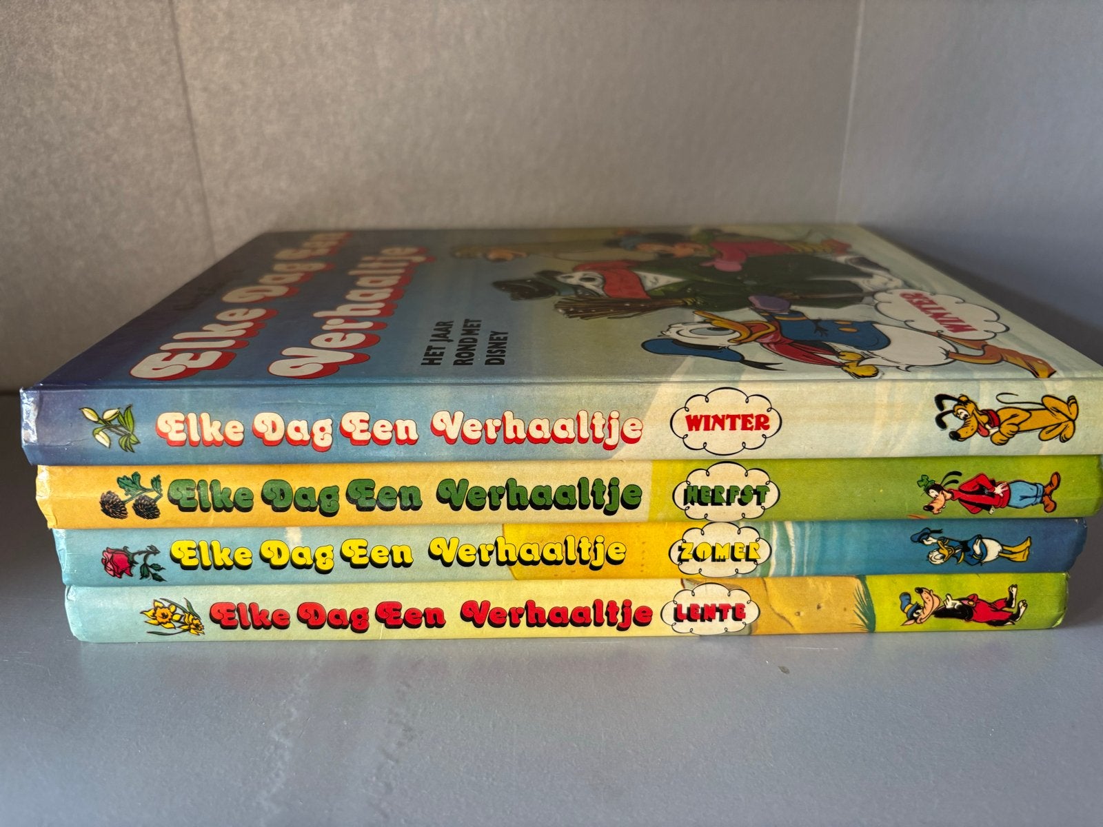 Walt Disney's Elke Dag Een Verhaaltje - 4-delige set, Boeken, Ophalen of Verzenden, Gelezen, Sprookjes