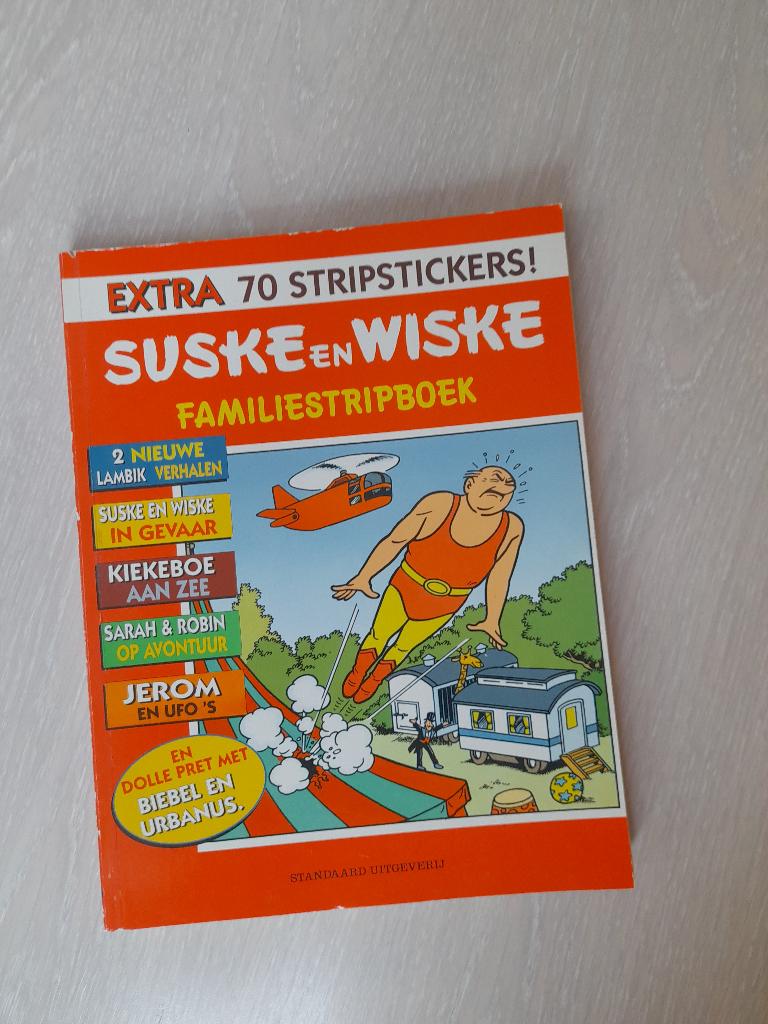 Suske en Wiske familiestripboek (1997), Gelezen, Willy Vandersteen e.a., Eén stripboek, Ophalen of Verzenden