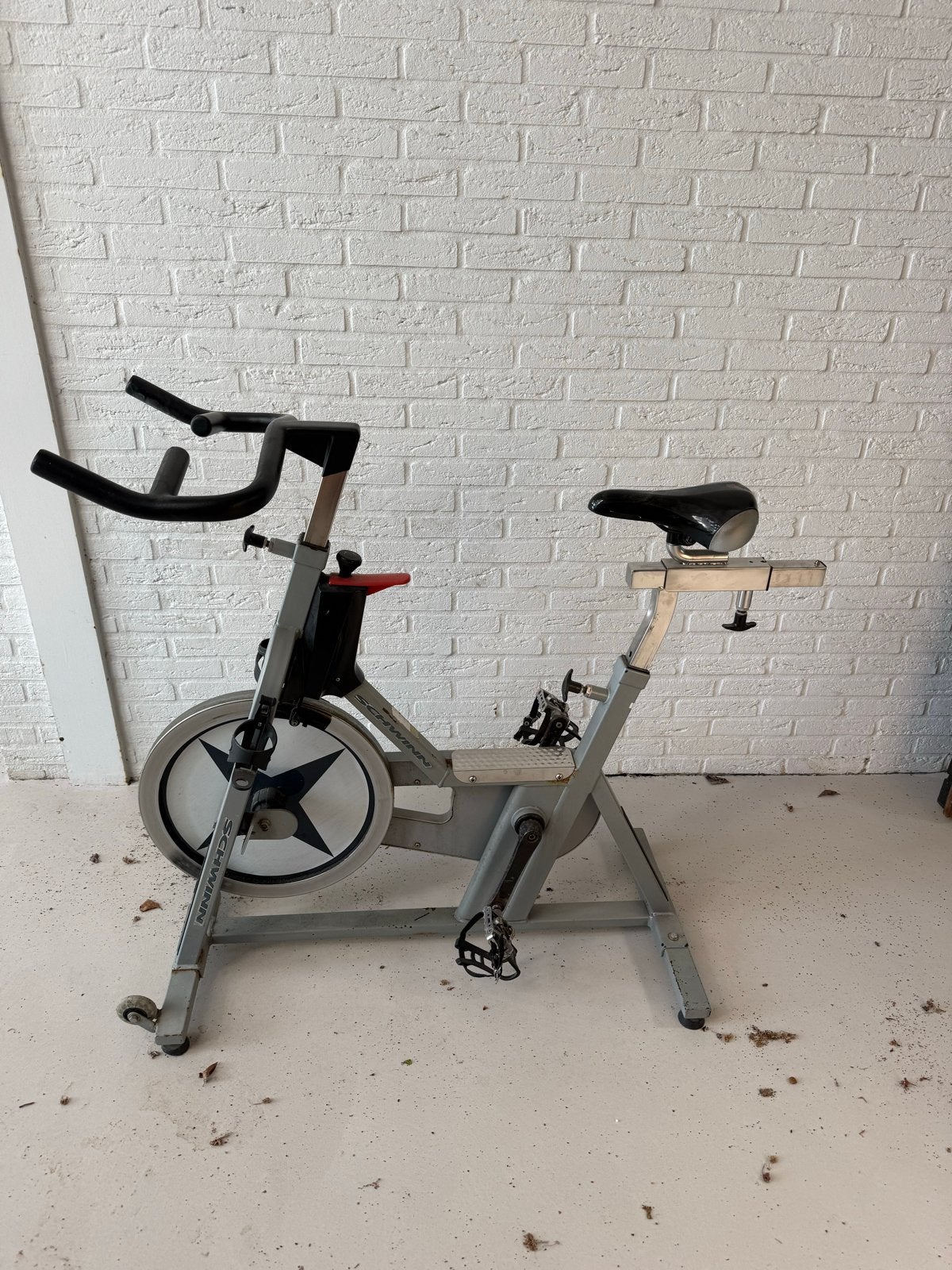 Schwinn Spinningfiets - Ideaal voor thuistraining, Sport en Fitness, Ophalen, Gebruikt, Spinningfiets, Metaal