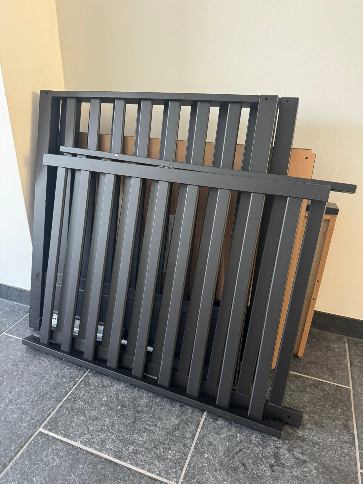 Zwarte Europe Casper baby box met lade, Ophalen, Gebruikt, Rechthoekig, In hoogte verstelbaar