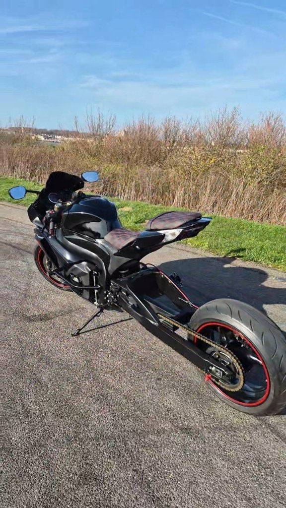 Suzuki GSX-R 1000 L0 2010 Verlengde Achterbrug op kenteken, Motoren, Sportuitlaat, 4 cilinders, Motorrijbewijs A, Gebruikt