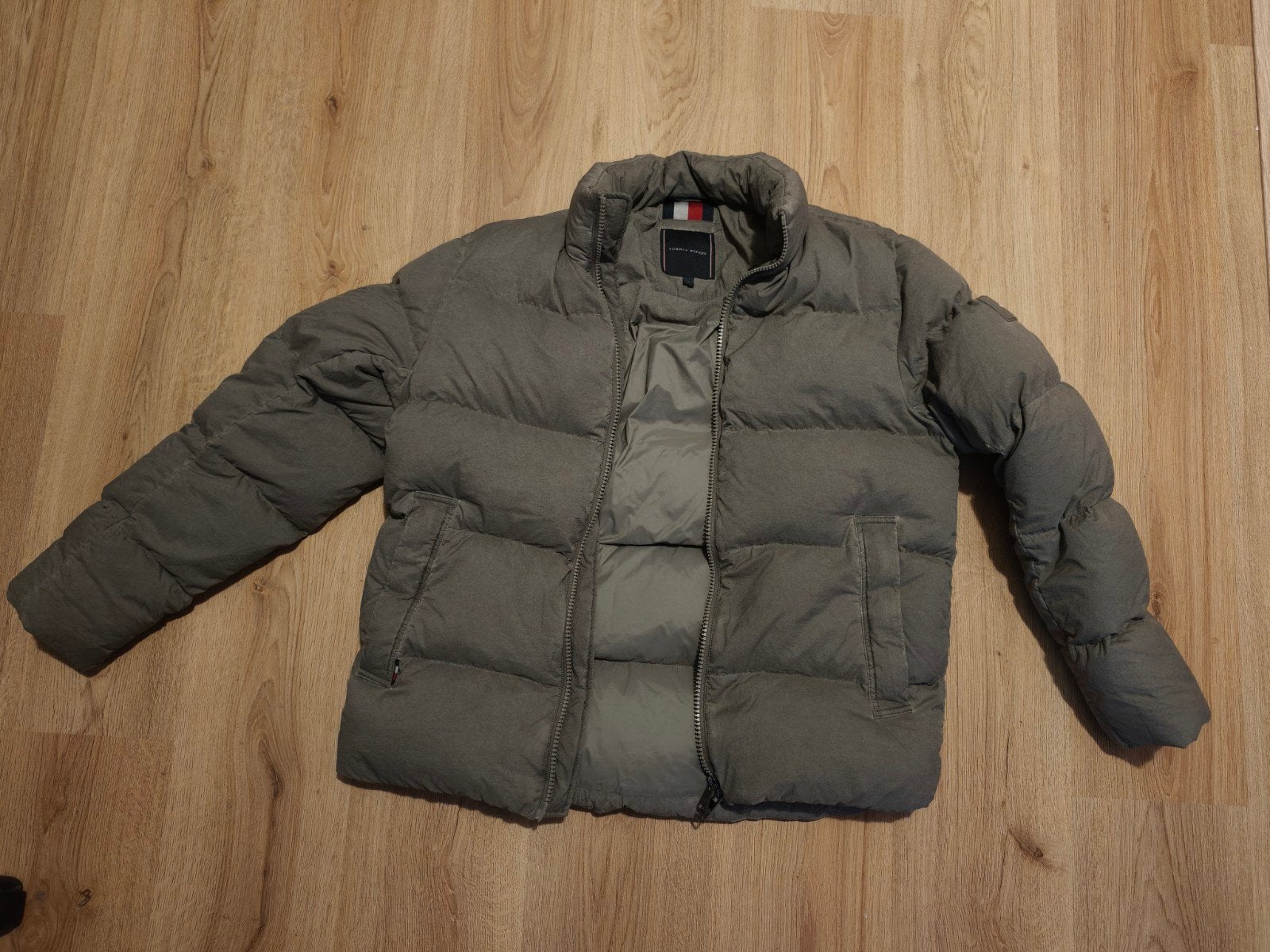 Winterjas Tommy Hilfiger  Maat S, Kinderen en Baby's, Ophalen of Verzenden, Nieuw, Tommy Hilfiger, Jas