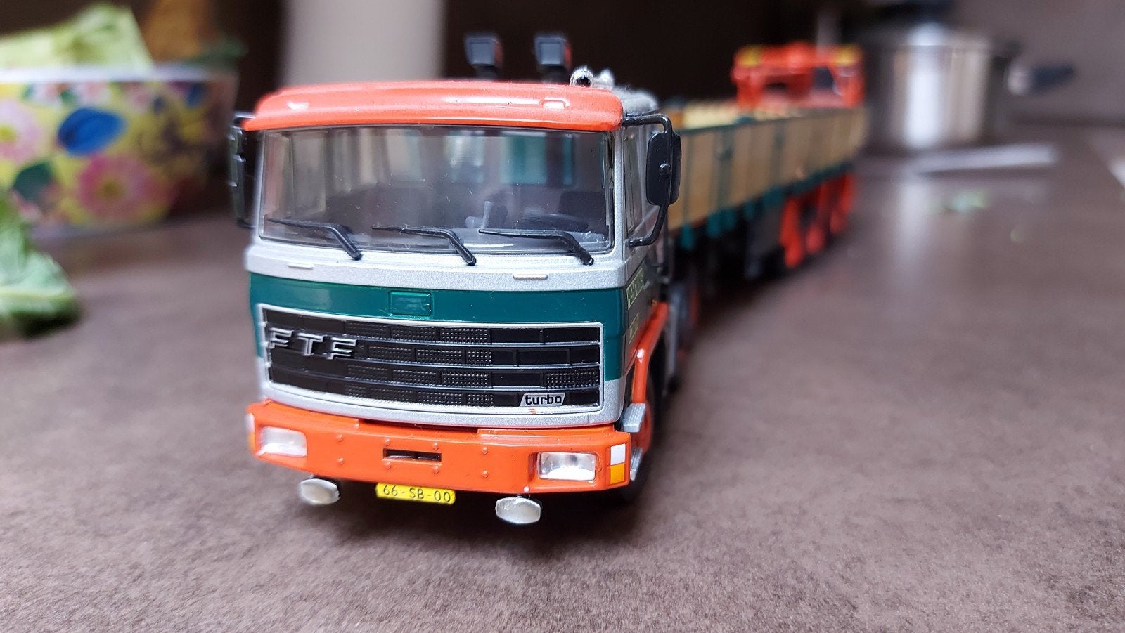 FTF. HENDRIKS LOBIT .FLOOR STENEN OPLEGGER, Ophalen of Verzenden, Zo goed als nieuw, Bus of Vrachtwagen