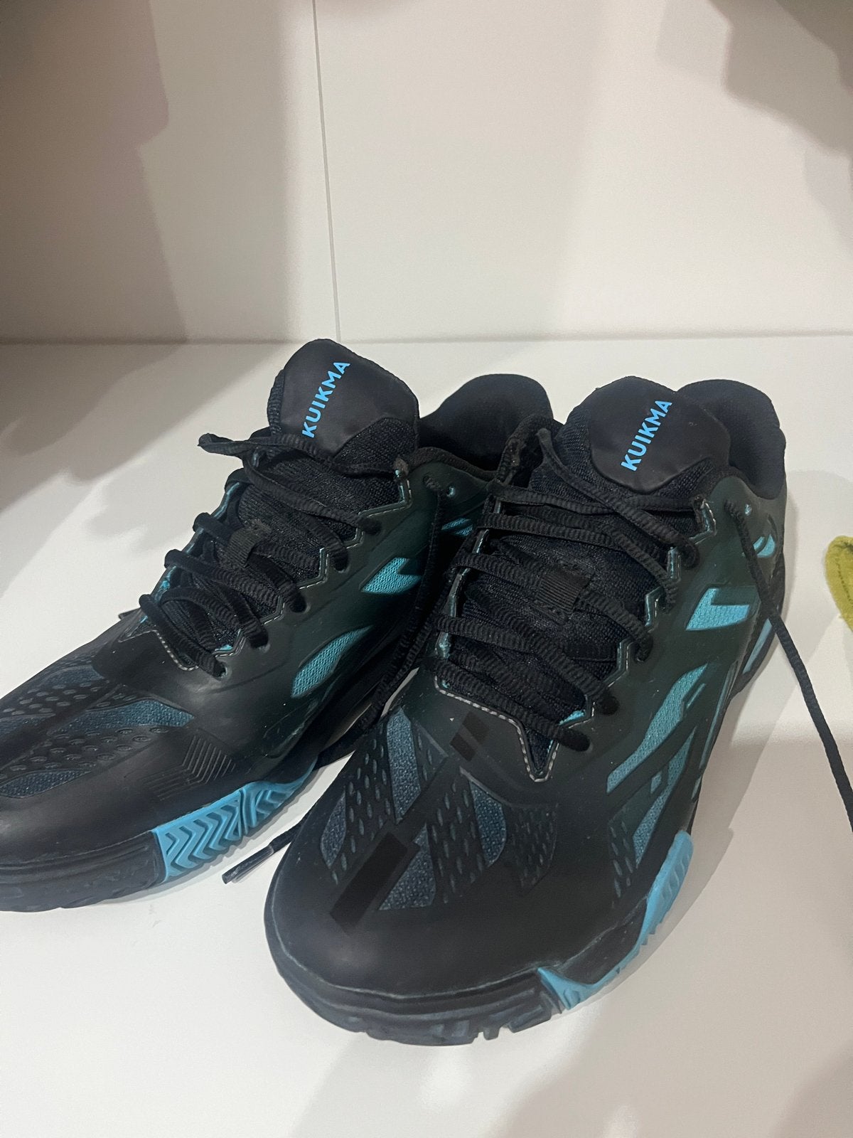 Kuikma Padel Schoenen Maat 43 Zwart/Blauw, Ophalen of Verzenden, Zo goed als nieuw, Schoenen, Overige merken