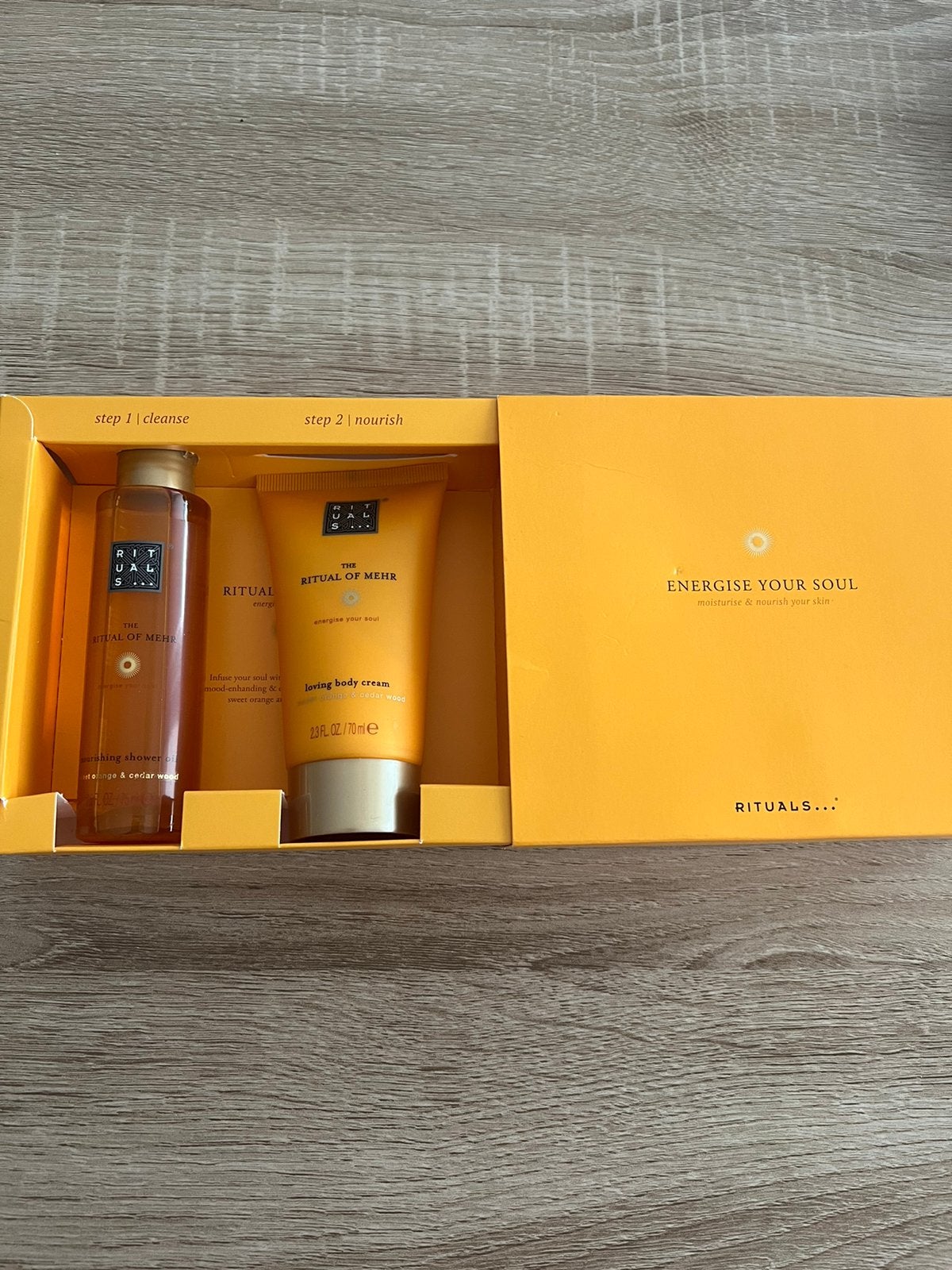 Rituals of mehr set, Ophalen of Verzenden, Zo goed als nieuw, Bad & Douche