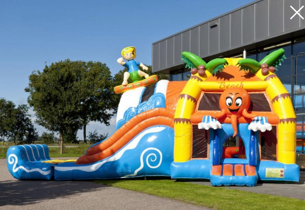 Springkussen XXL te huur, multiplay, Hobby en Vrije tijd, Feestartikelen | Verhuur, Ophalen of Verzenden, Zo goed als nieuw, Overige