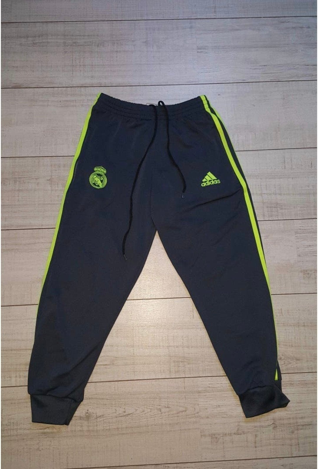 Adidas Real Madrid trainingsbroek / sportbroek maat 140 / 14, Verzenden, Zo goed als nieuw