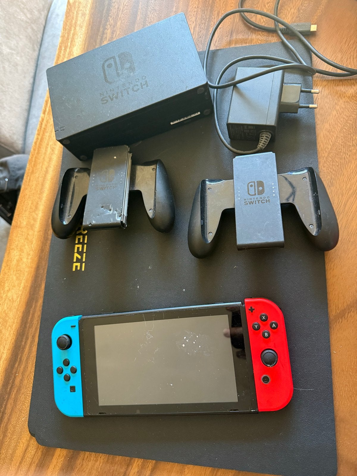 Nintendo Switch Original met 2 controllers en dock, Ophalen, Gebruikt, Met 2 controllers, Switch Original