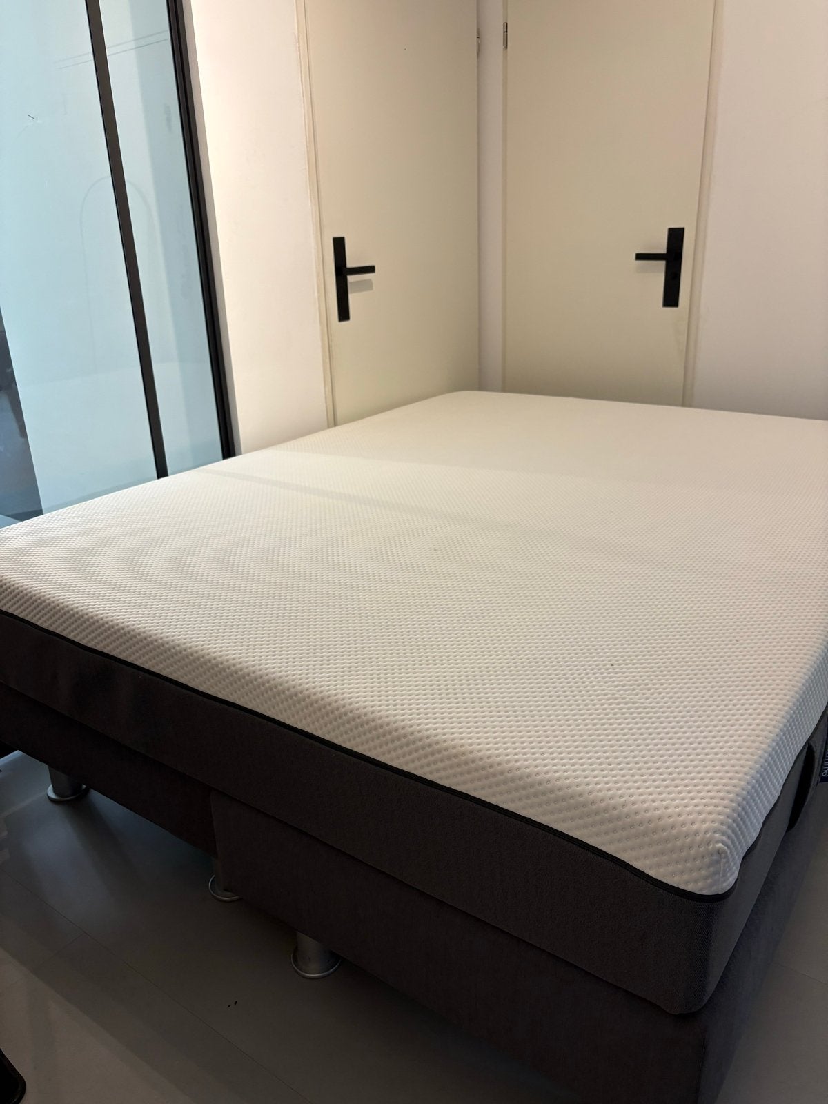 Emma Original Boxspring met matras - Zo goed als nieuw, Ophalen, Tweepersoons, Zo goed als nieuw, Stof