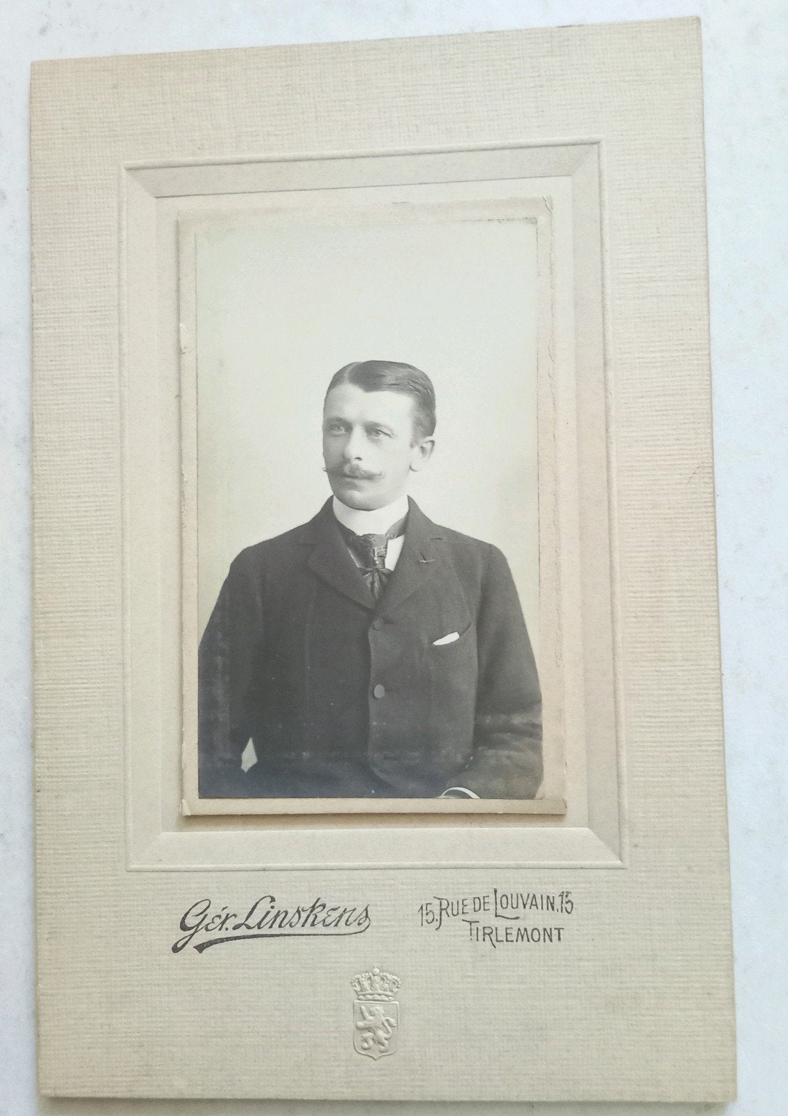 Antieke foto van een jonge man, Ger. Linskens Tienen, Ophalen of Verzenden, Voor 1940, Gebruikt