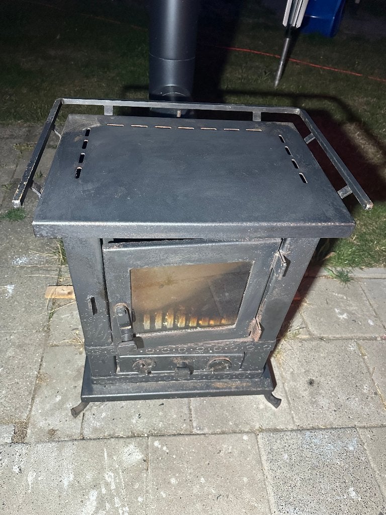 houtkachel + rvs kachelpijpen (twv 400€), Ophalen, Gebruikt, Houtkachel, Vrijstaand