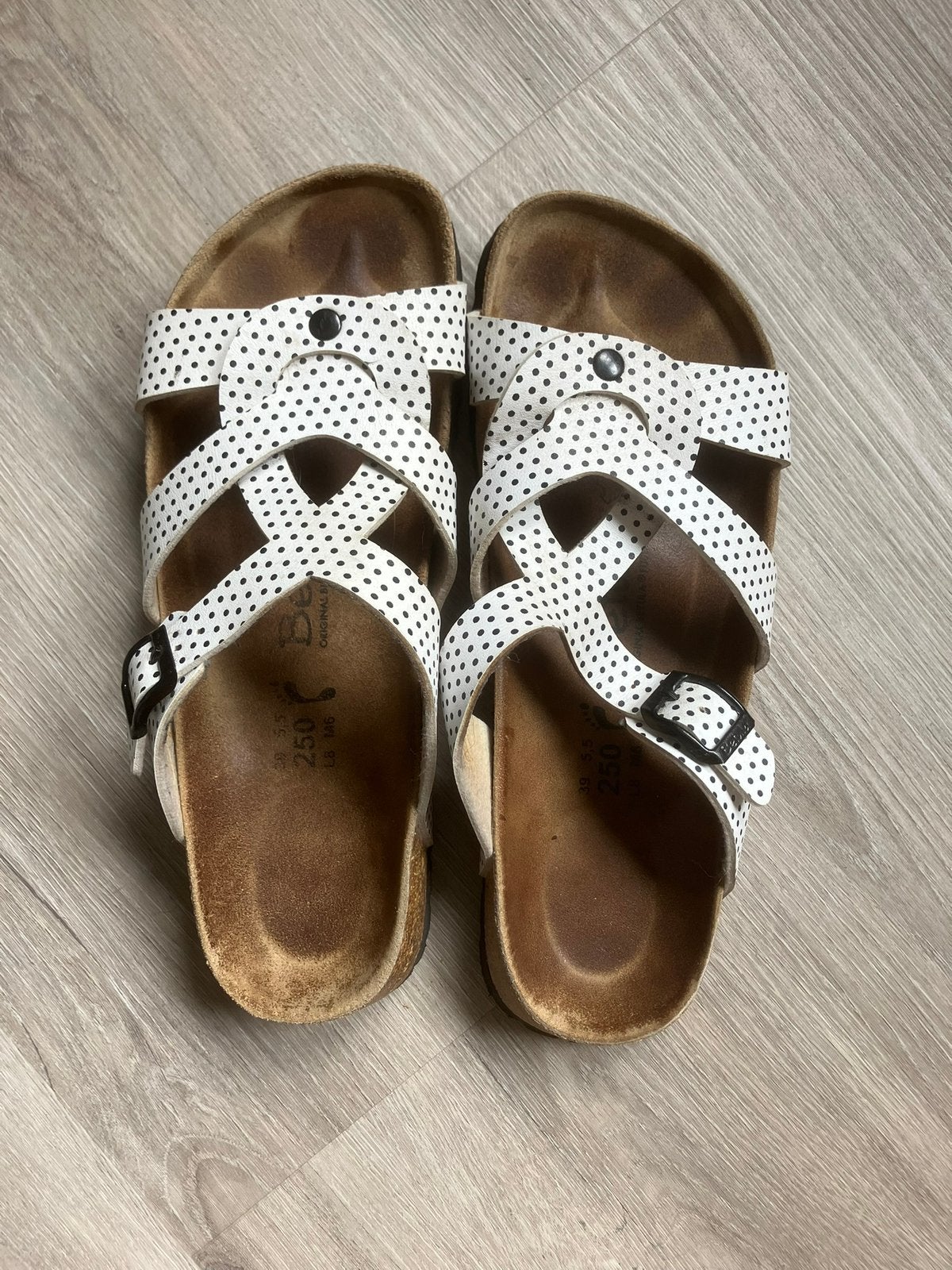 Mooie slippers maat 39, Slippers, Zwart, Ophalen of Verzenden, Zo goed als nieuw