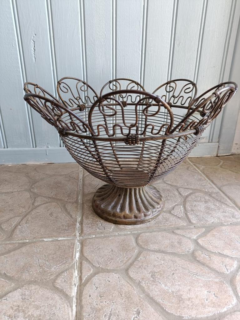 Zware brocante draadmand decoratieve ijzeren schaal, Overige materialen, Gebruikt, Schaal, Rond