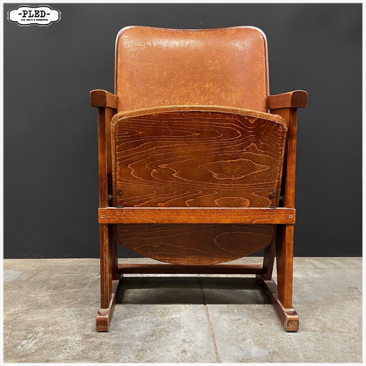 Oude bioscoopstoelen Stoelen Twee op voorraad, Ophalen, Gebruikt, Twee, Bruin